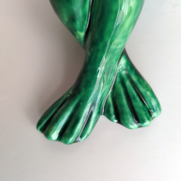 Vtg Arnel's Ceramic Laying Down Lounging Frog Figurine Green Glaze Retro 13" - Picture 7 of 10